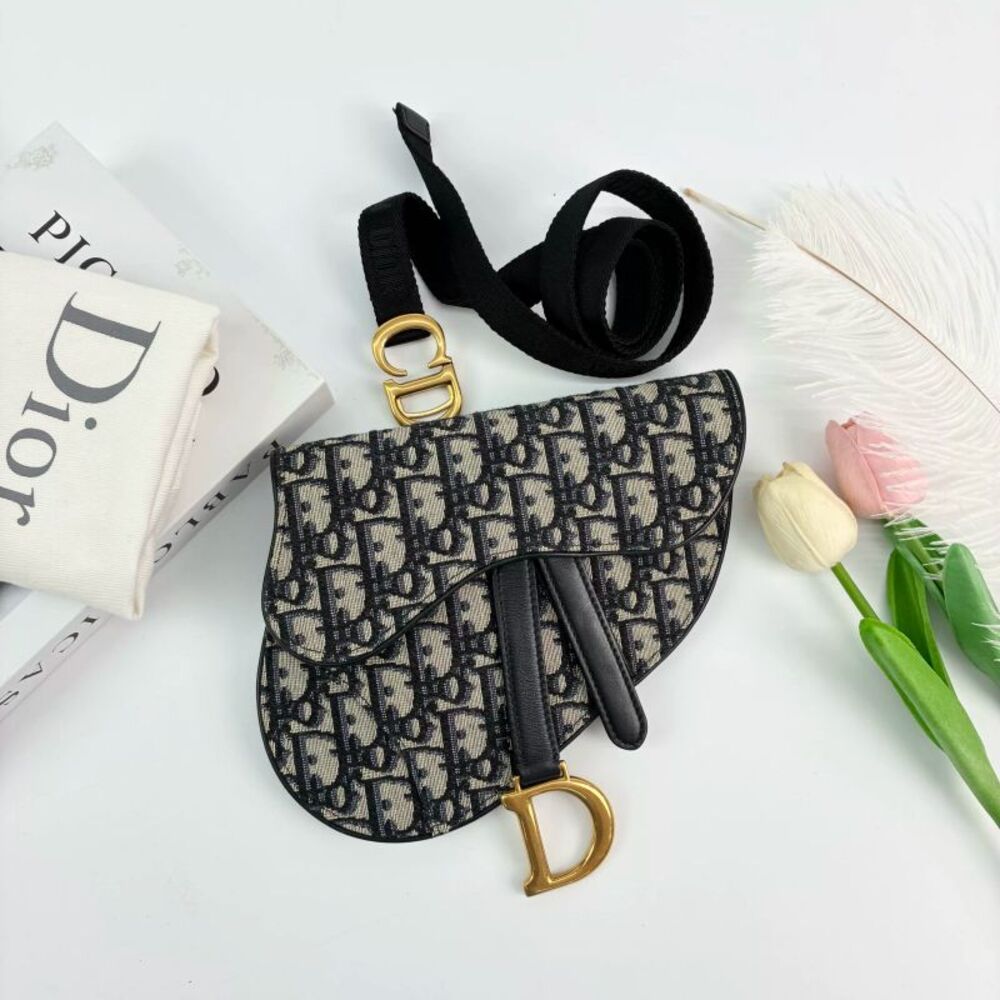 Dior Women Pre-Loved Bag Very Good Condition